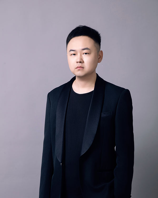 李季 - 全案設(shè)計(jì)師